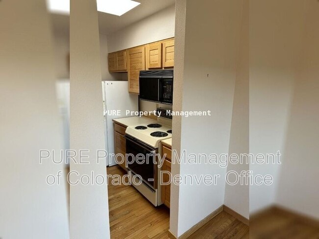 Photo - 1529 Spruce St Unit 9