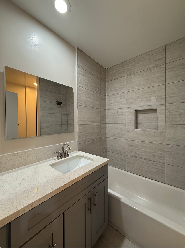 Seville Apts 1119