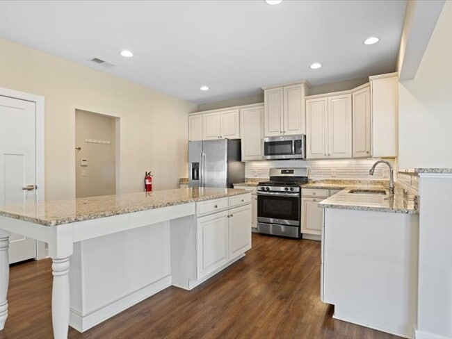 Photo - 120 Thames Valley Dr