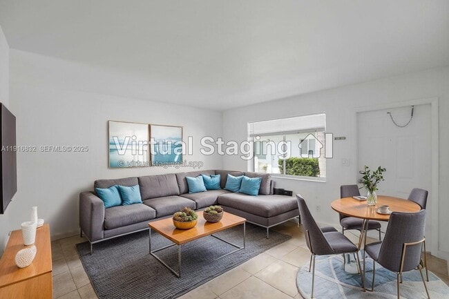 Photo - 932 Moffett St Unit 5