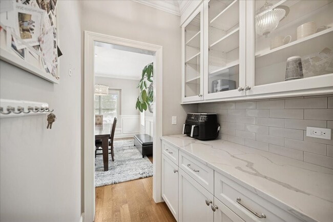 Photo - 420 Evanston Ave