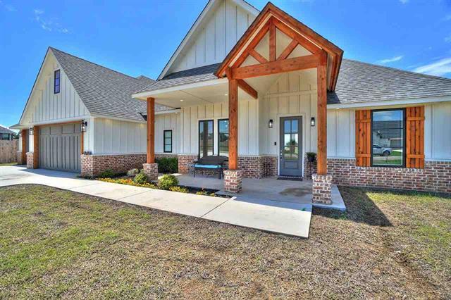 Photo - 1015 Greenview Dr