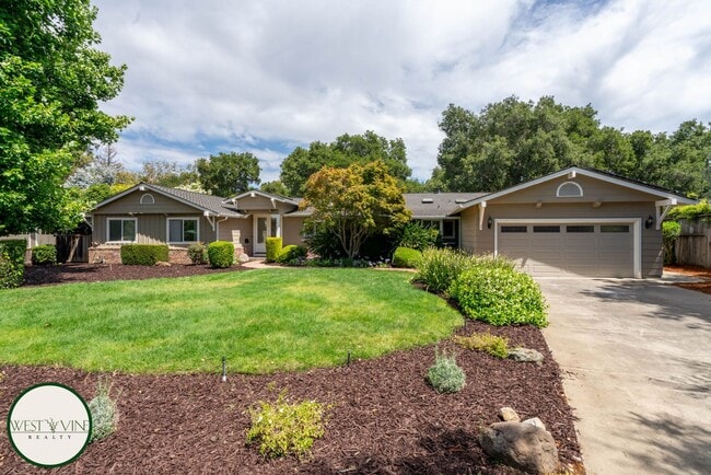 Building Photo - Gorgeous Four Bedroom Home | Expansive Backyard | Swimming Pool