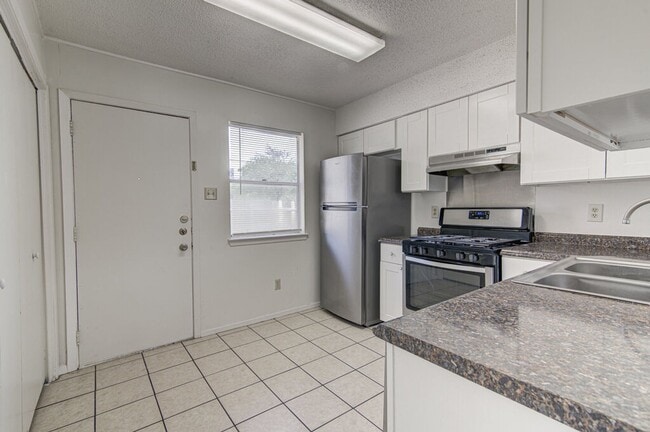 Photo - 8108 West Gate Blvd Unit -A