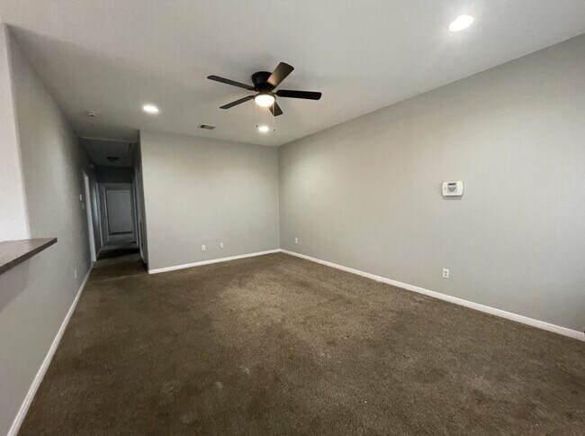 Photo - 3118 Barberry Dr