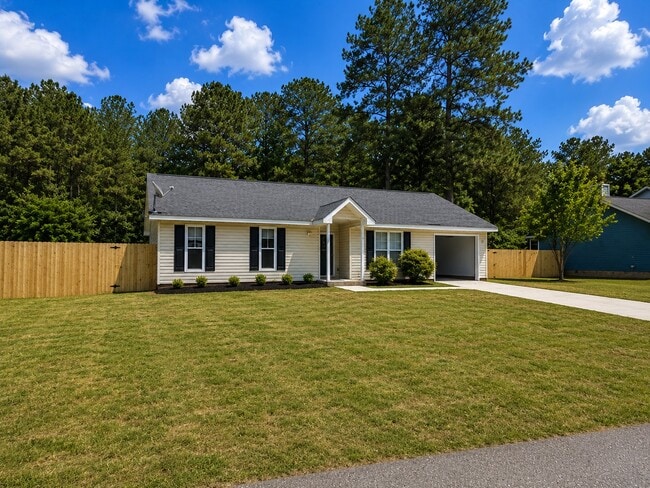 Photo - 302 Wapiti Dr