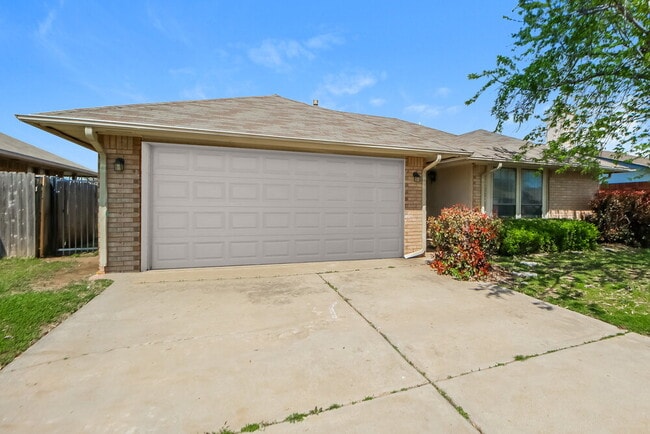 Photo - 7529 NW 115th St House