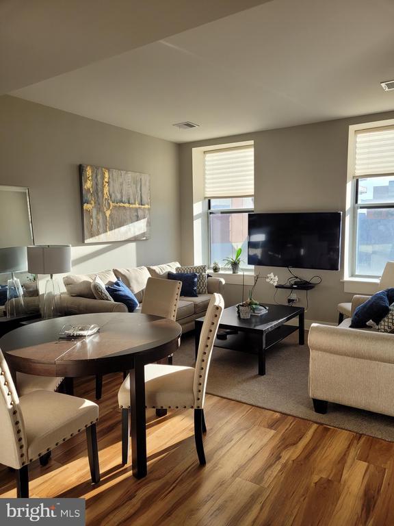 Photo - 231 State St Unidad 504