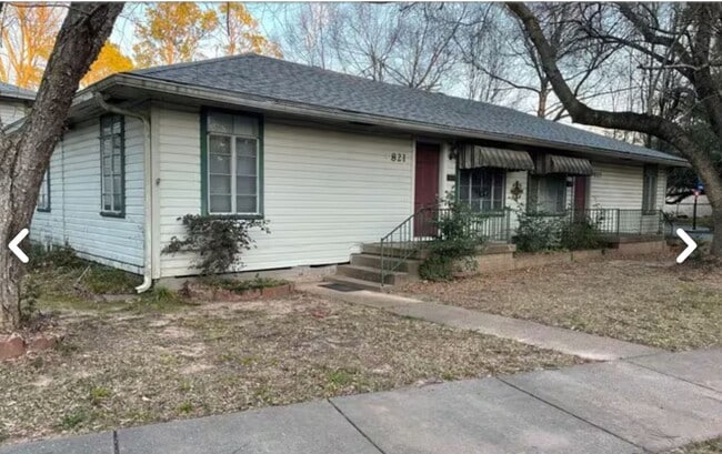 Building Photo - Cozy 2 Bed 1 Bath In the Garden District