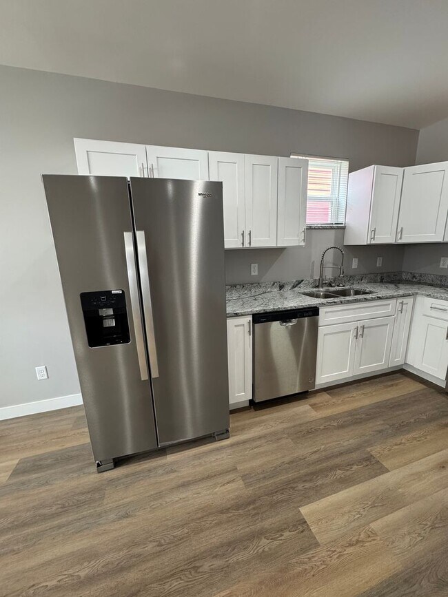 Photo - 1829 Montcalm St