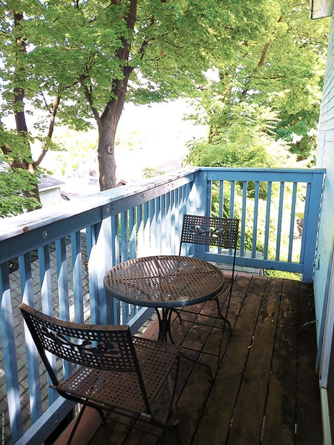 113 Comstock Pl Unit Comstock 113.5