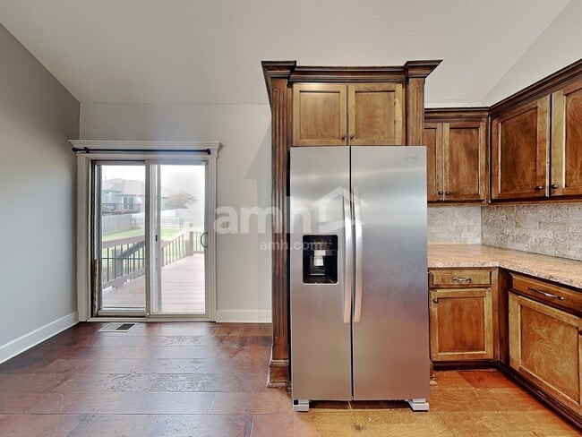 Photo - 115 SW Hanging Garden St