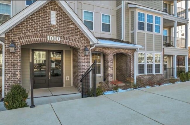 Building Photo - 1000 Vintage Green Ln Unit 1104