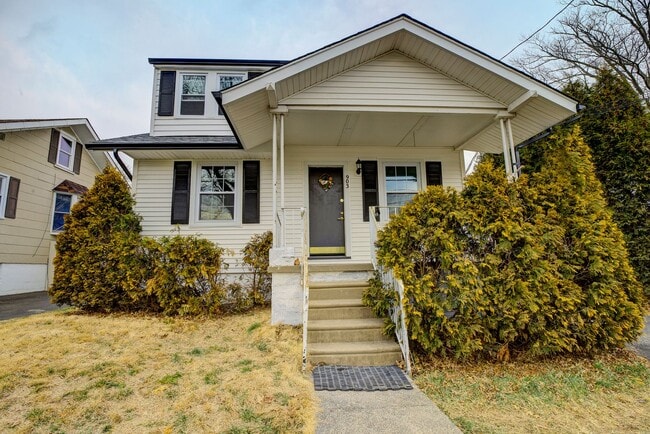 Building Photo - 903 Loney St Unit 2nd Floor