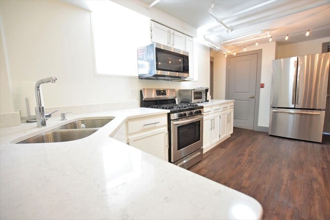 Photo - 306 Bryant Ave Unit Apt 1