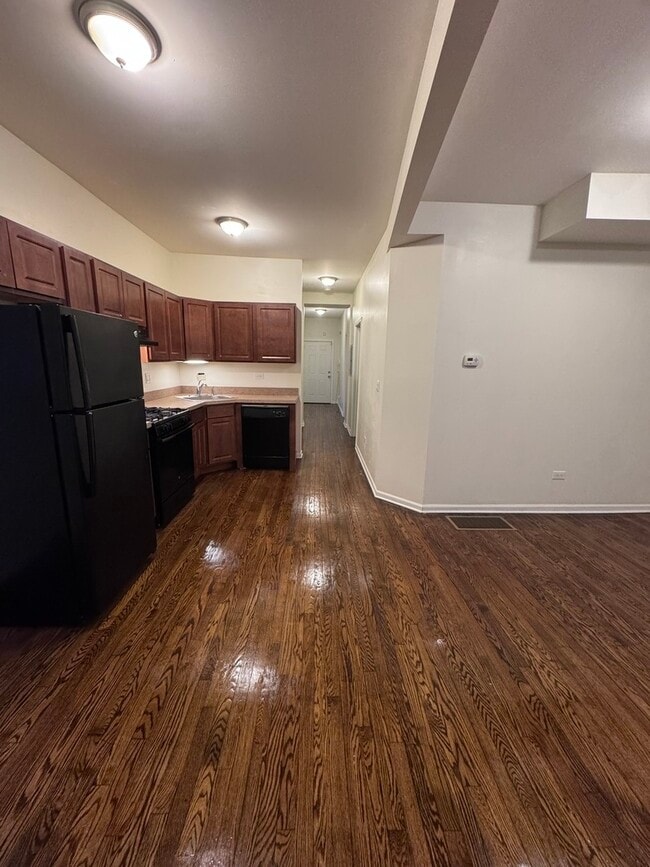 Photo - 1251 N Springfield Ave