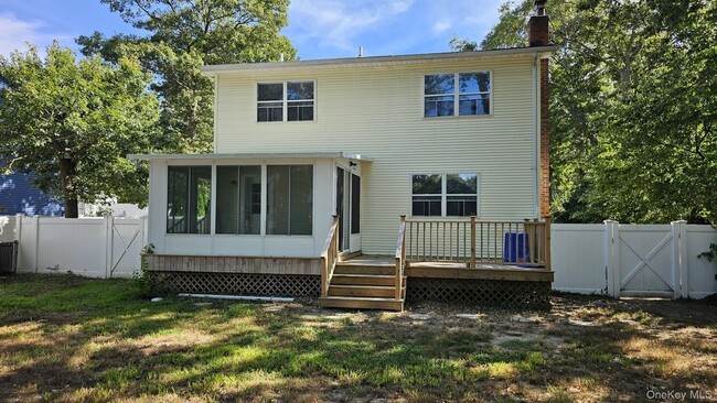 Photo - 81 Parkwood Dr