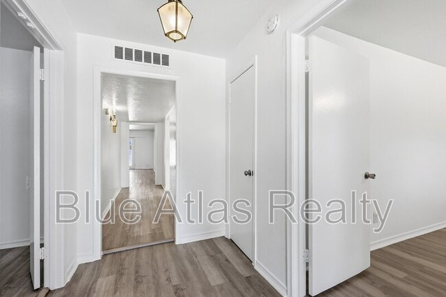 Photo - 7747 Dentcrest Dr