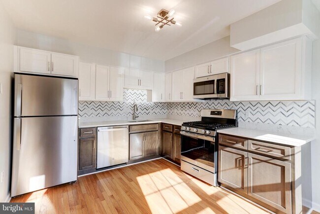 Photo - 1883 Inglebrook Dr