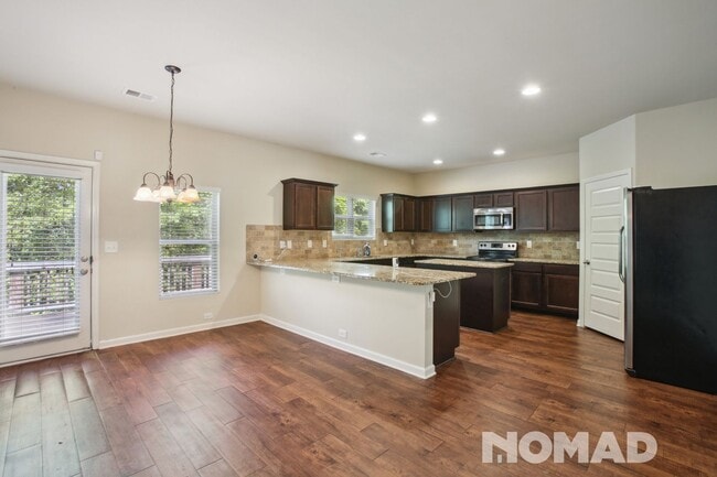 Photo - 283 Bandelier Cir