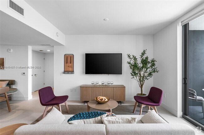 Building Photo - 159 NE 6th St Unit 3101 Rental