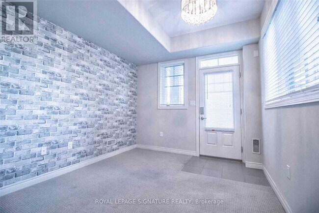 Photo - 225 Westbank Trail