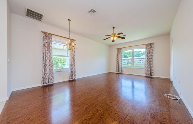Photo - 2624 Tottenham Dr