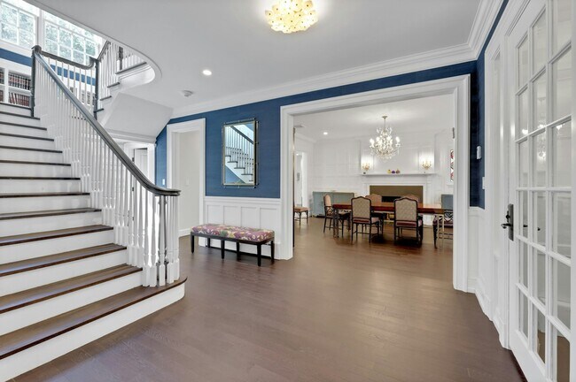 Photo - 292 Maple St