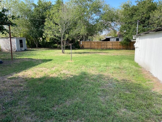 Photo - 508 E Le Roy St