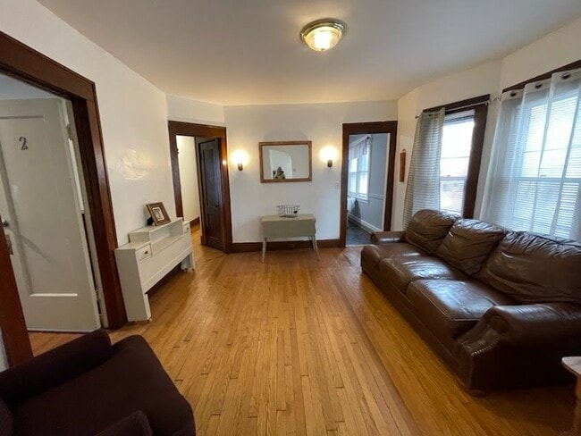 Photo - 916 Ackerman Ave