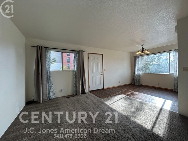 Photo - BLLC2503.3 Unit 68B