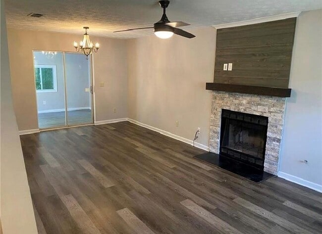 Photo - 2675 Wildflower Ln SW