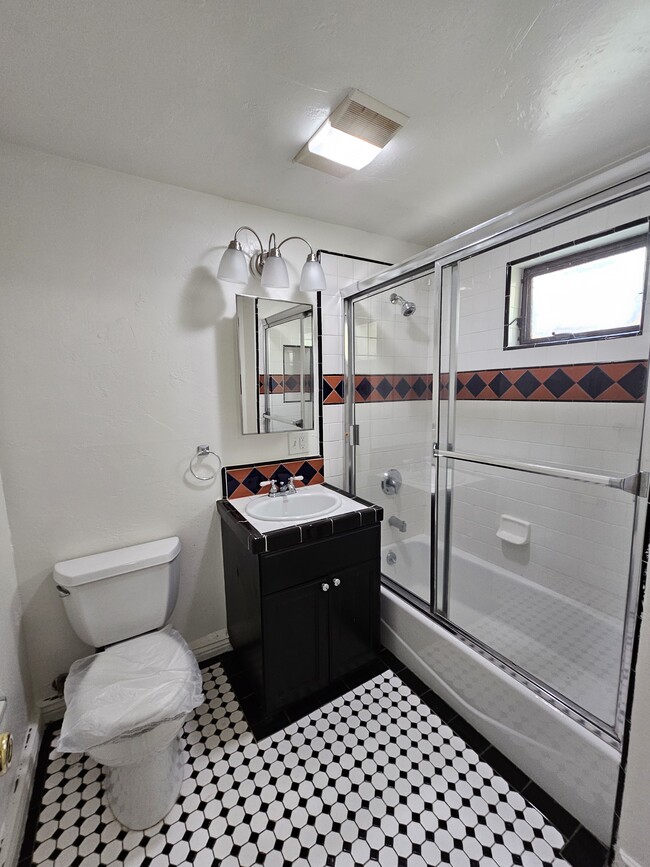 Photo - Trojandale Apartments