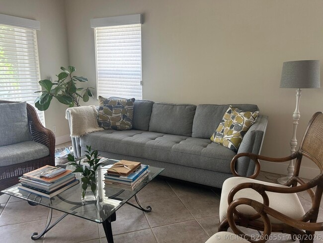 Photo - 23370 Sedawie Dr