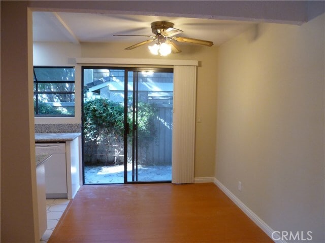 Photo - 215 Springview