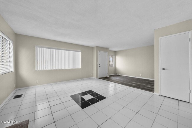 Photo - 1858 Park Cir Dr