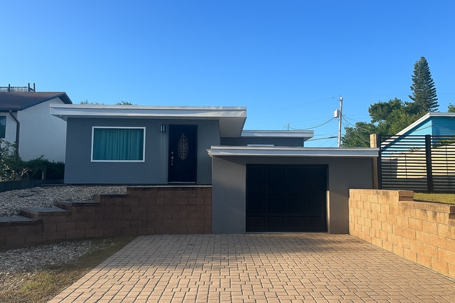 Building Photo - 1270 Riverbreeze Blvd