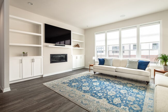 Building Photo - 1770 Violet Ridge Pl