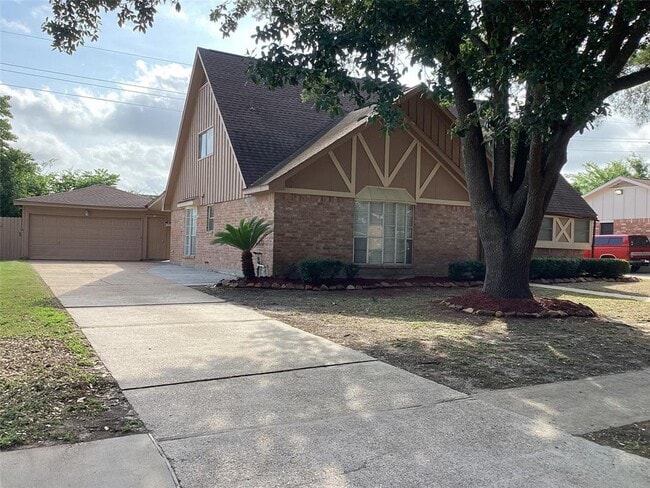 Photo - 2031 Millhouse Rd