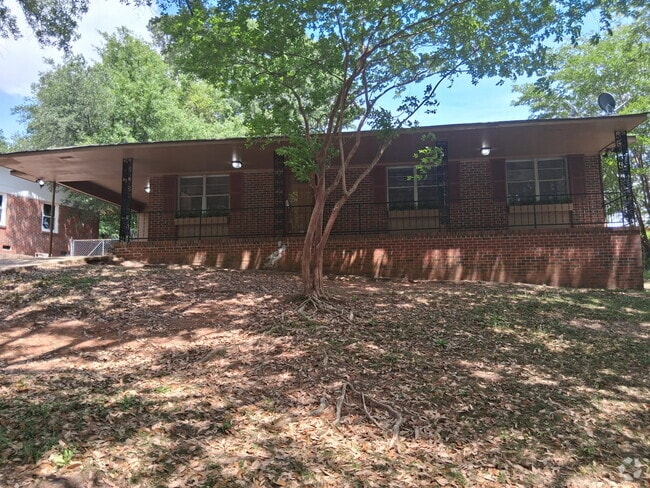 Building Photo - 4529 Lasalle Dr Rental