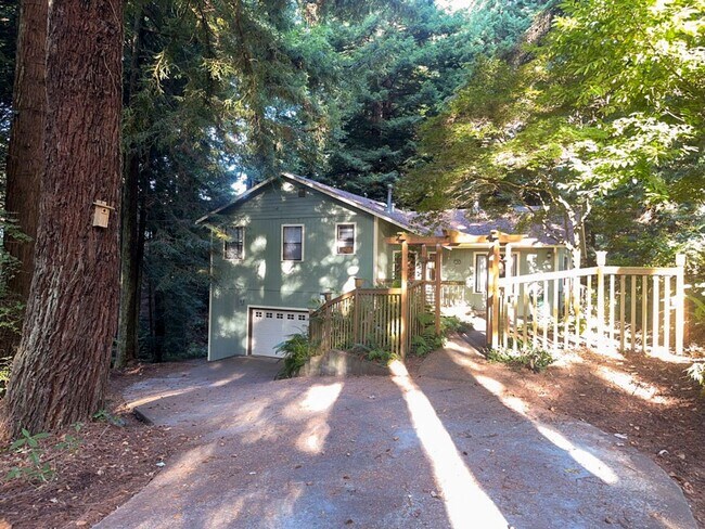 Photo - Pet-Friendly AMAZING Home Close To Town, Yet Private And Peaceful!