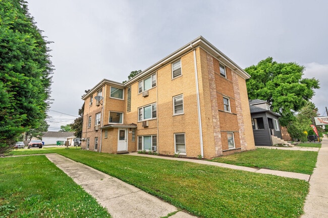 Building Photo - 7330 39th St