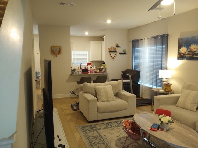 Photo - 1328 Windermere Wy