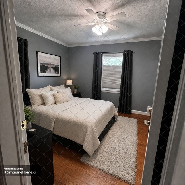 Photo - 9905 Edgehill Ln