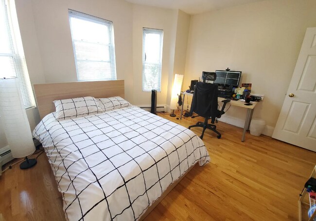 Photo - 279 Pearl St Unit 3L