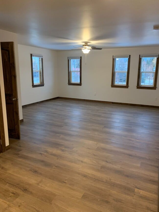 Photo - Titled Properties #3 Unit B
