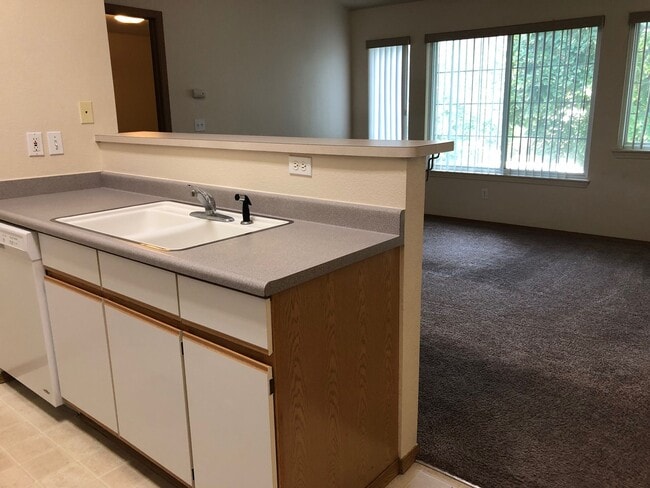 Photo - Fully renovated apartment in 2024 coming soon! Unidad 201