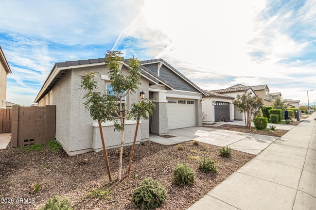 Photo - 4411 N 94th Dr