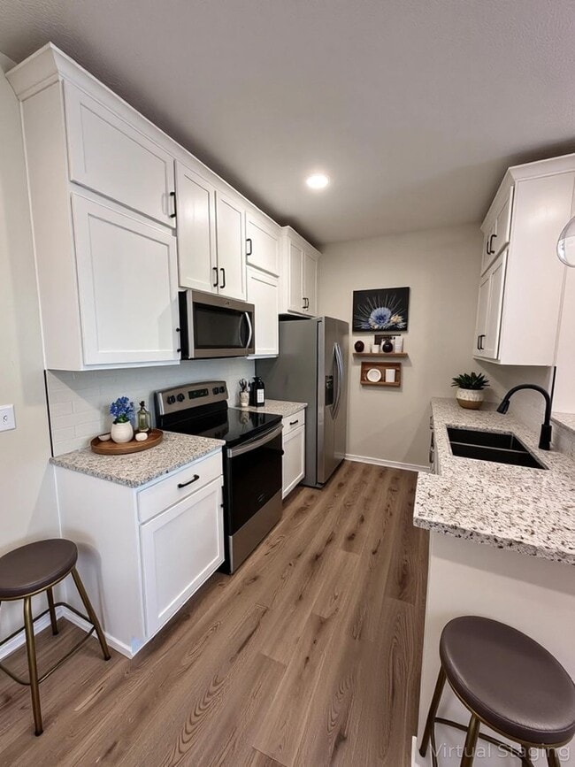 Building Photo - Golf Quarters - GQ 205 Unit GQ 205