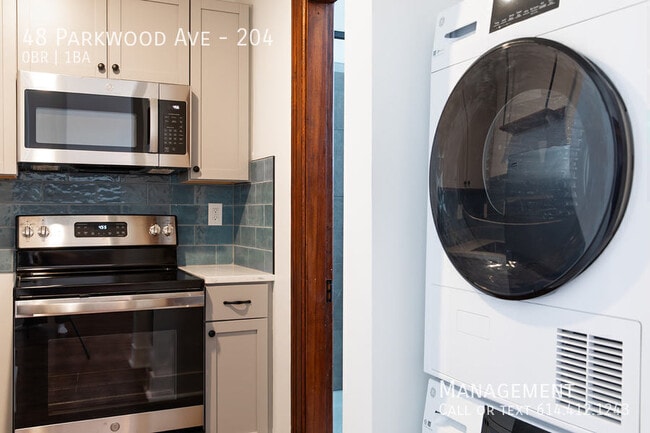 Photo - 48 Parkwood Ave Unit 204
